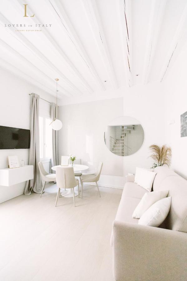 Loversinitaly Romantic Apartments - Altana And Jacuzzi Венеція Екстер'єр фото